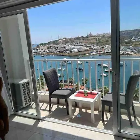 شقة Seafront E Gzira